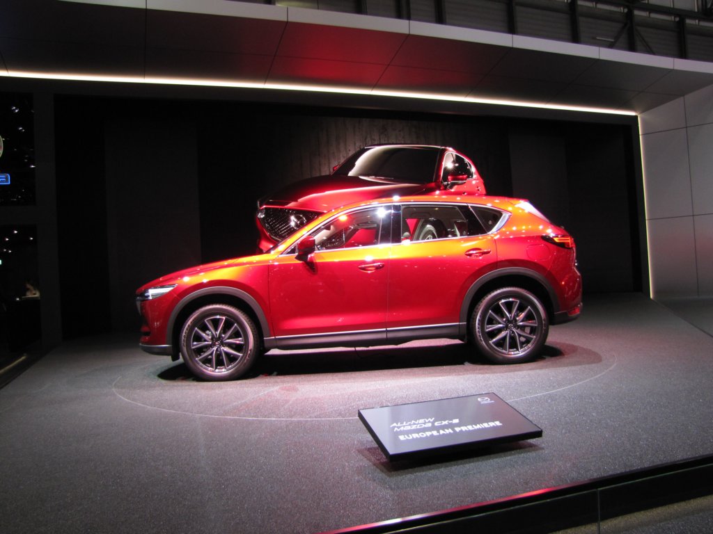 mazdacx521.jpg