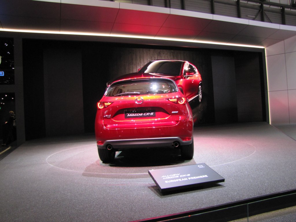 mazdacx536.jpg