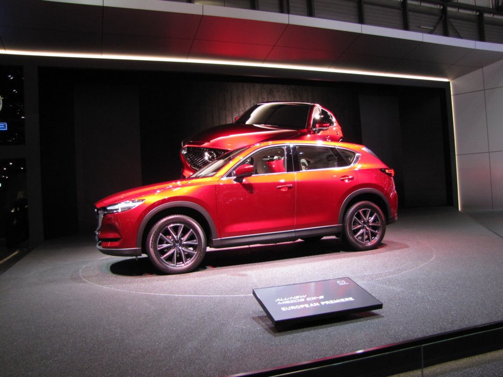 mazdacx56.jpg