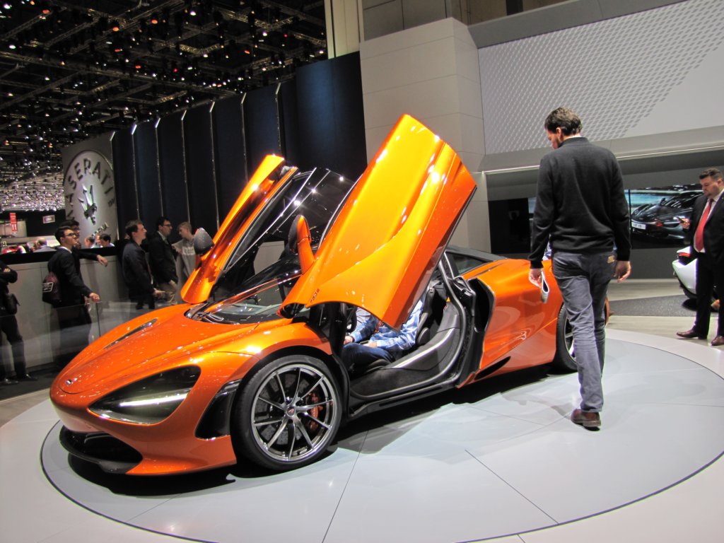 mclaren720s15.jpg