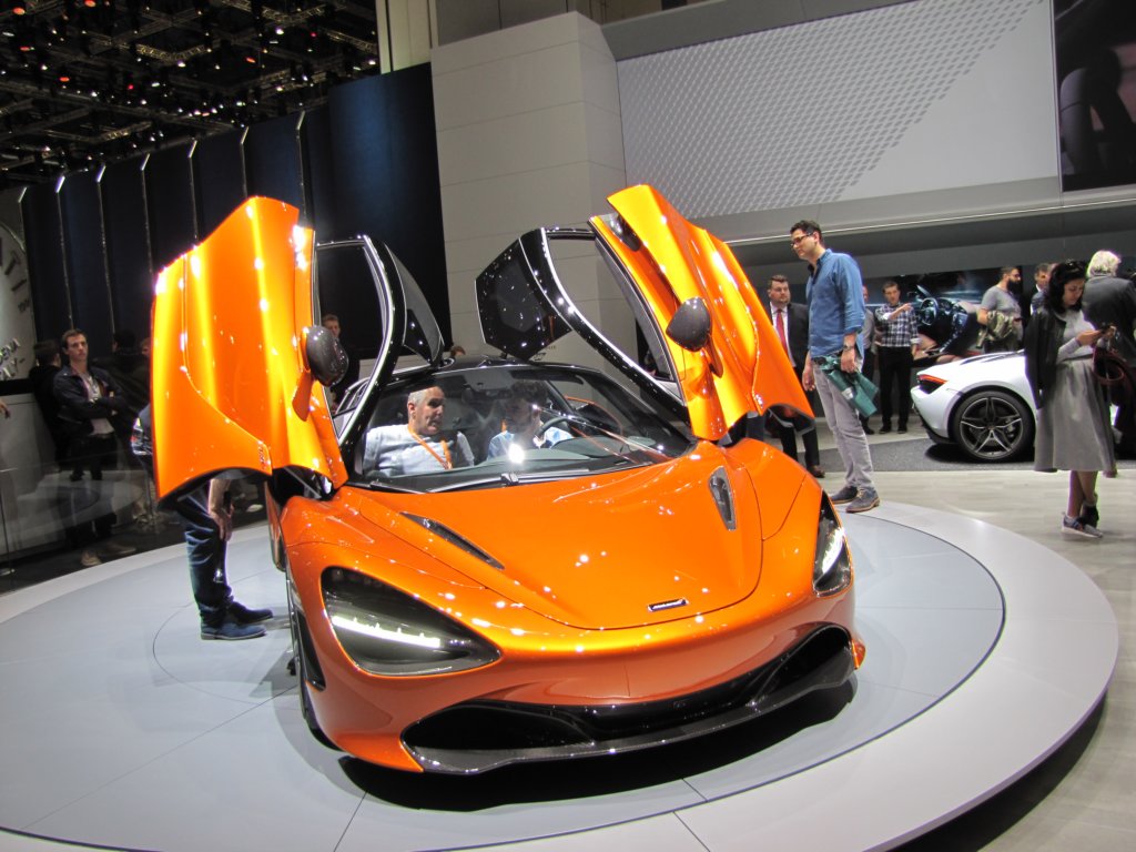 mclaren720s26.jpg