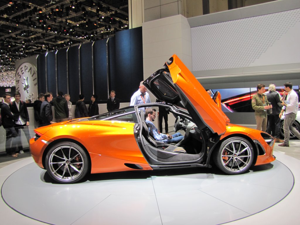 mclaren720s40.jpg