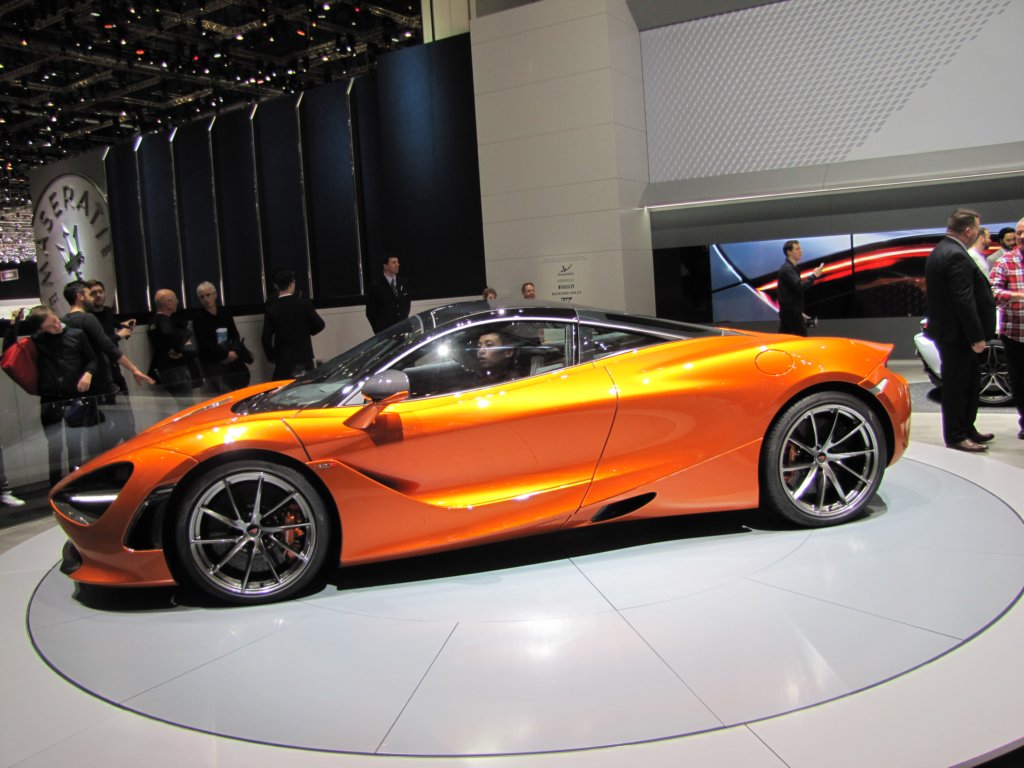 mclaren720s48.jpg