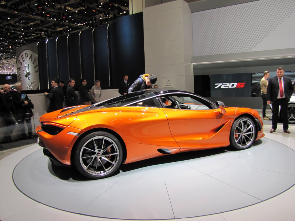 mclaren720s53.jpg