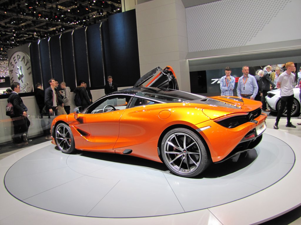 mclaren720s66.jpg