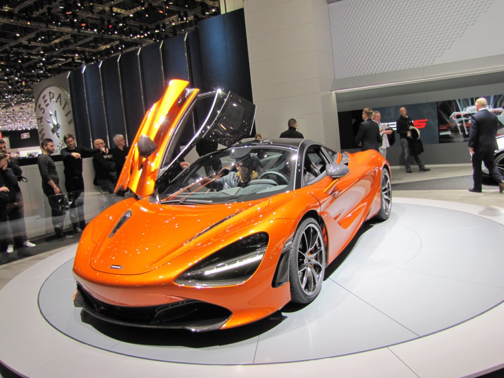 mclaren720s75.jpg
