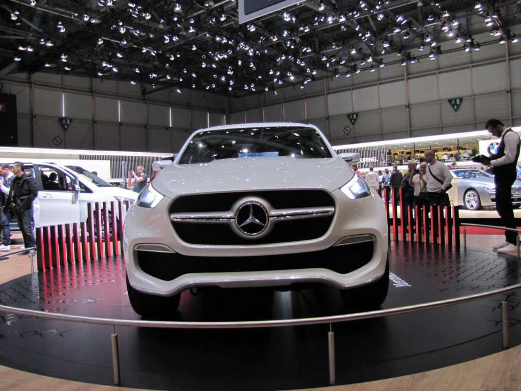 mercedesbenzxclass15.jpg