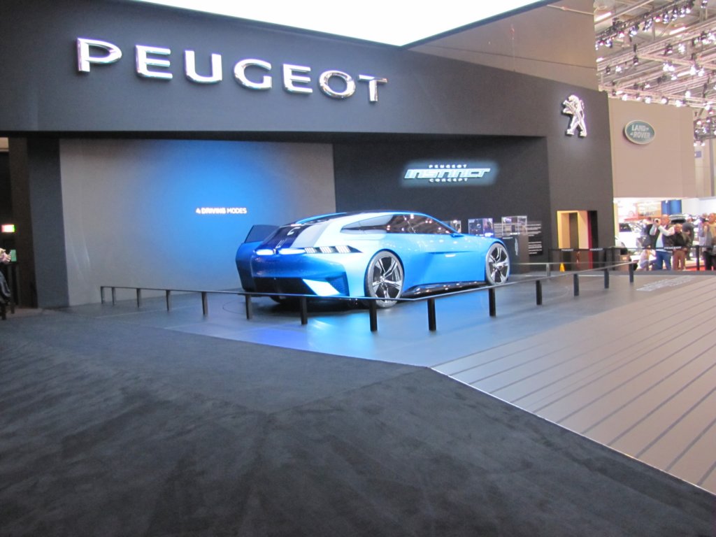 peugeotinstinctconcept8.jpg