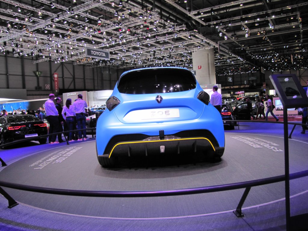 renaultzoeesportconcept8.jpg