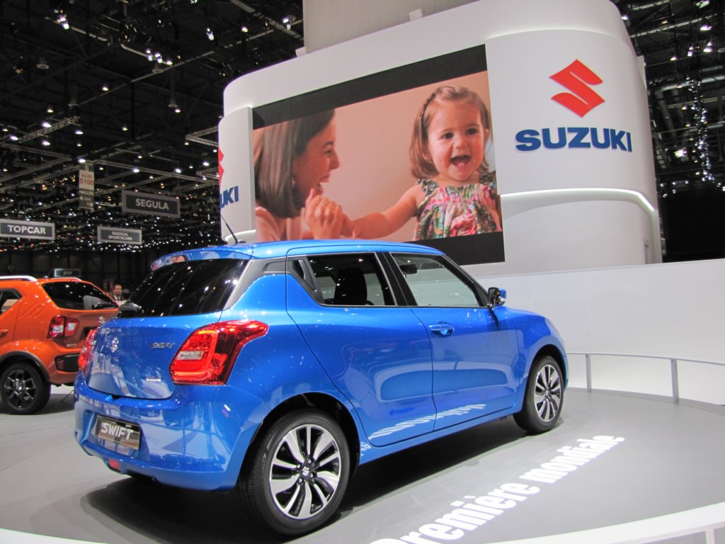 suzukiswift31.jpg