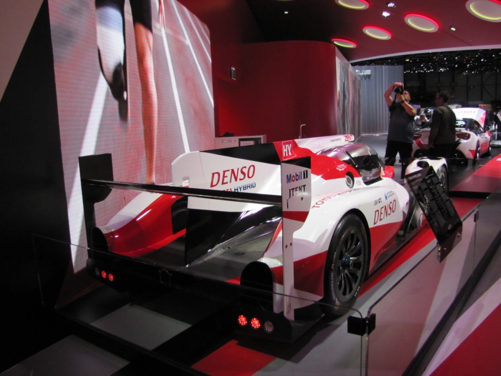 toyotats050hybrid4.jpg