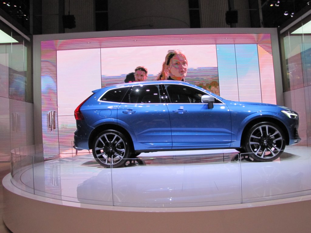volvoxc607.jpg