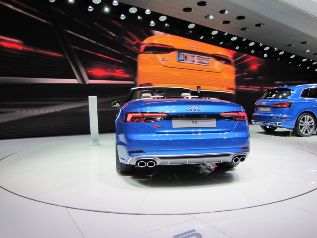 audis5cabriolet21.jpg
