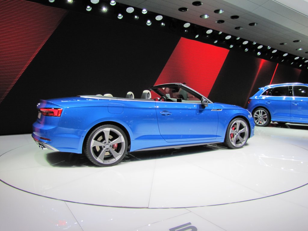 audis5cabriolet30.jpg
