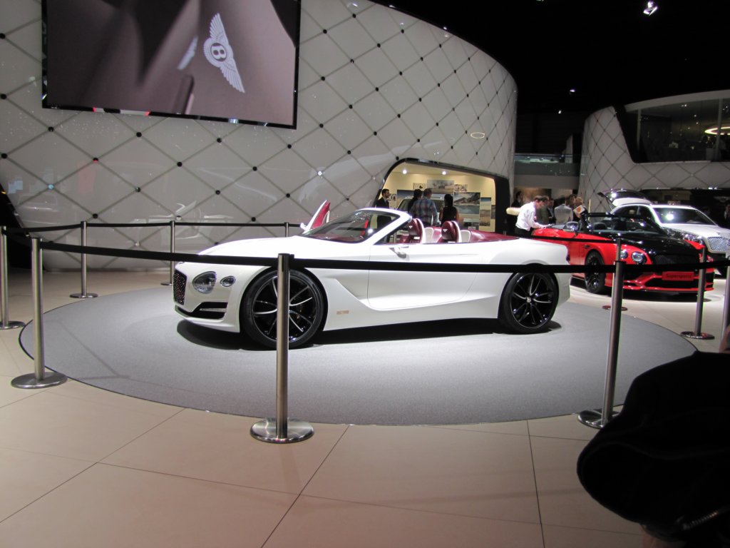bentleyexp12speed6e132.jpg