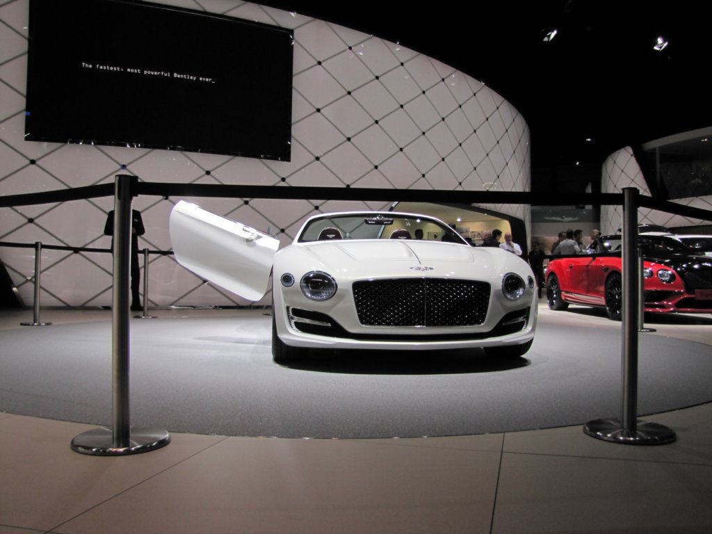 bentleyexp12speed6e77.jpg