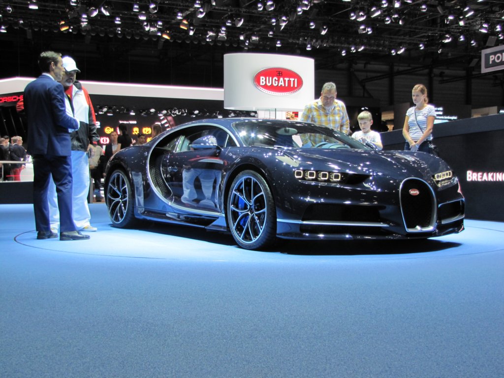 bugattichiron115.jpg