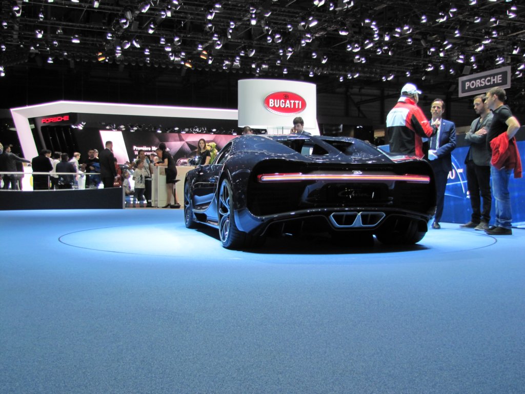 bugattichiron125.jpg