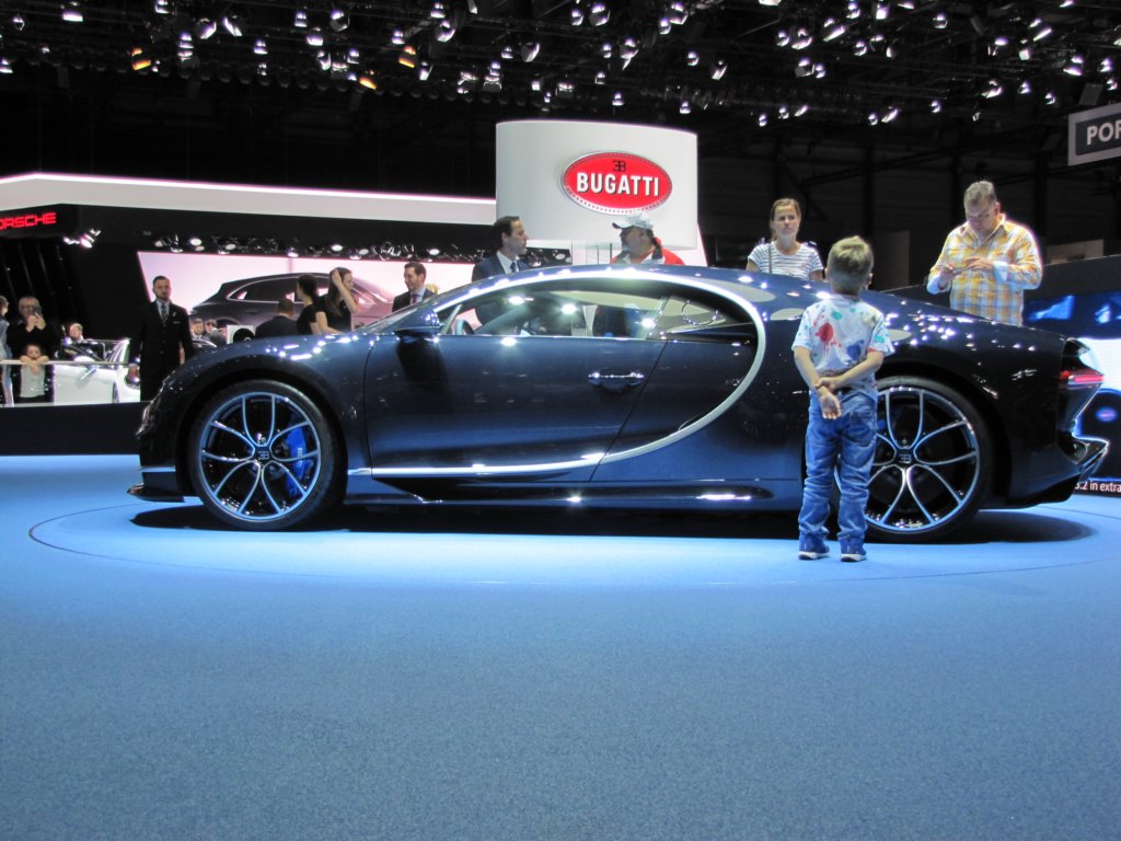 bugattichiron13.jpg