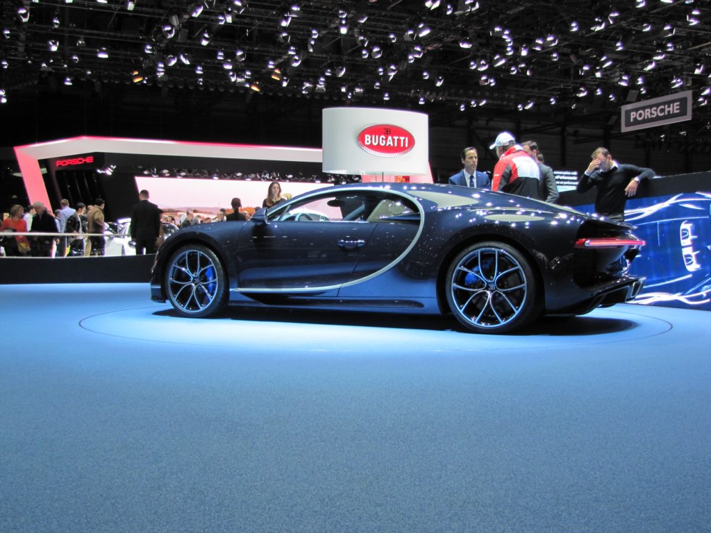 bugattichiron151.jpg