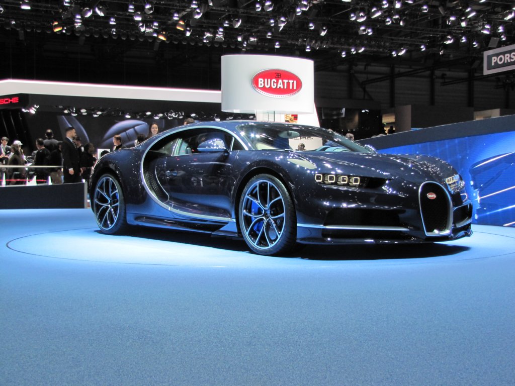 bugattichiron161.jpg
