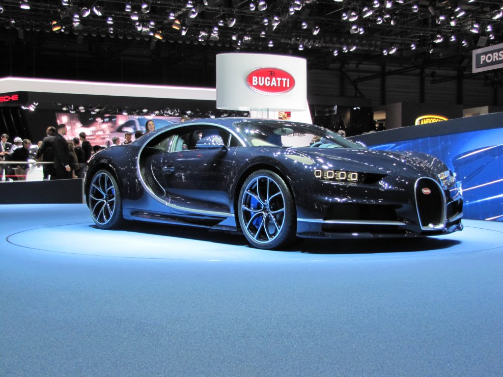 bugattichiron162.jpg