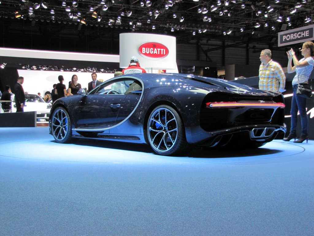 bugattichiron22.jpg