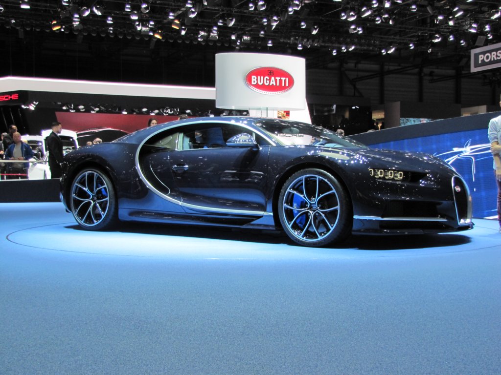 bugattichiron27.jpg