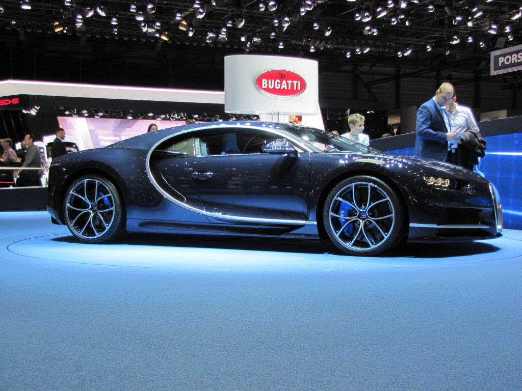 bugattichiron30.jpg
