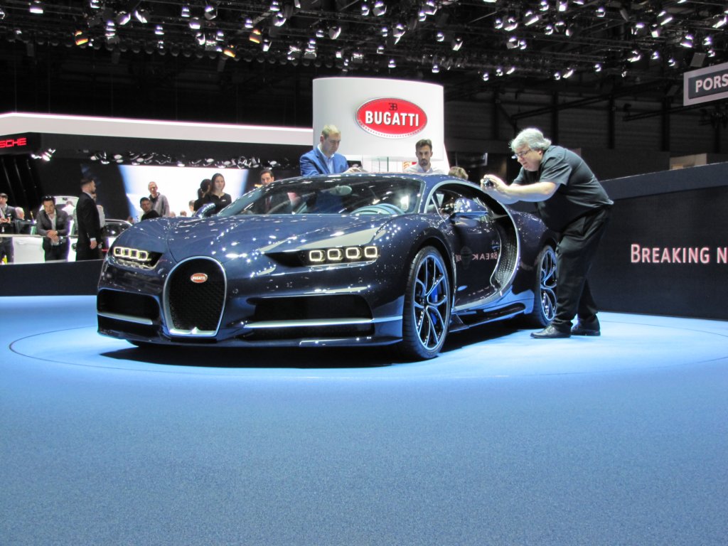 bugattichiron36.jpg