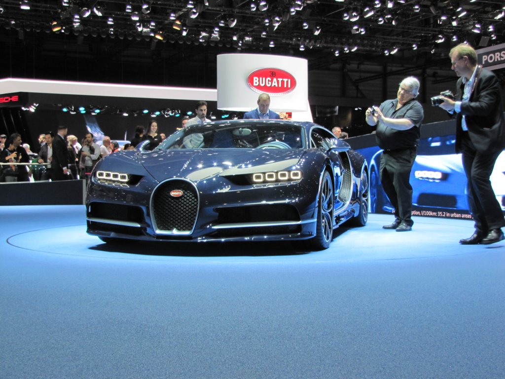 bugattichiron44.jpg
