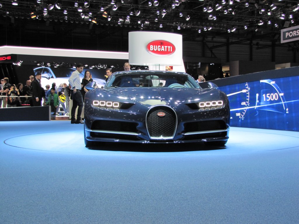 bugattichiron7.jpg