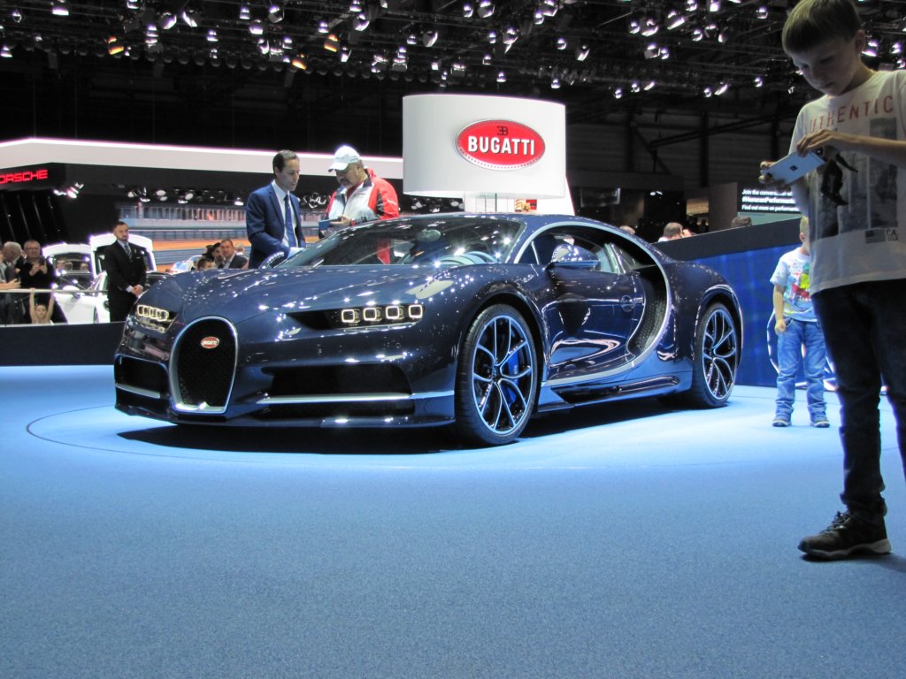 bugattichiron79.jpg