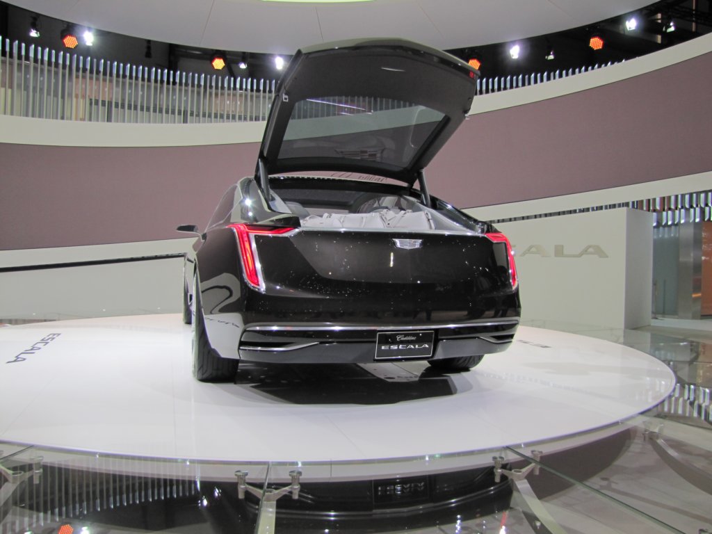 cadillacescala12.jpg