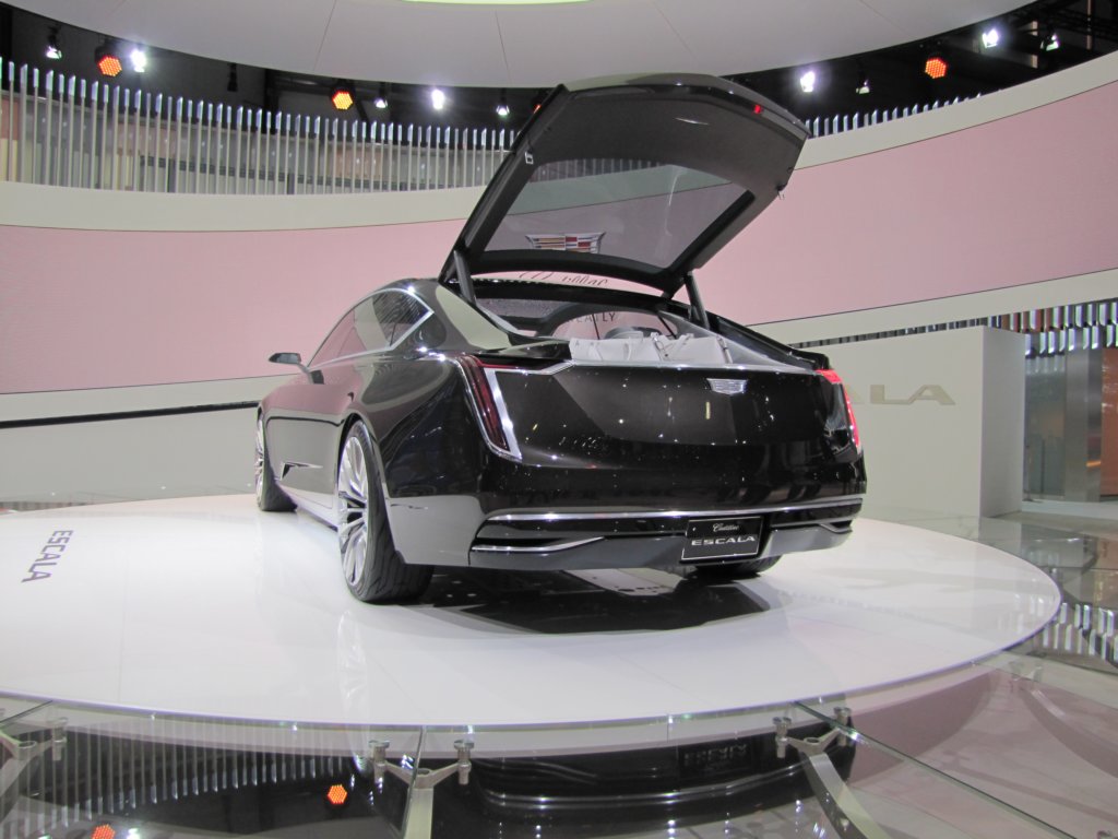 cadillacescala44.jpg