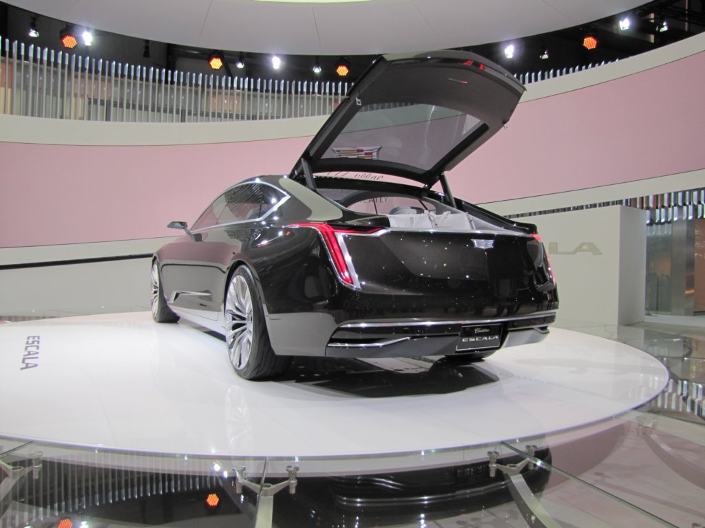 cadillacescala48.jpg