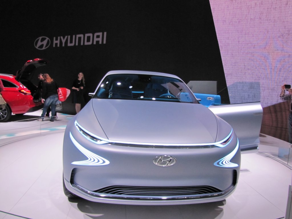 hyundaifefuelcellconcept3.jpg