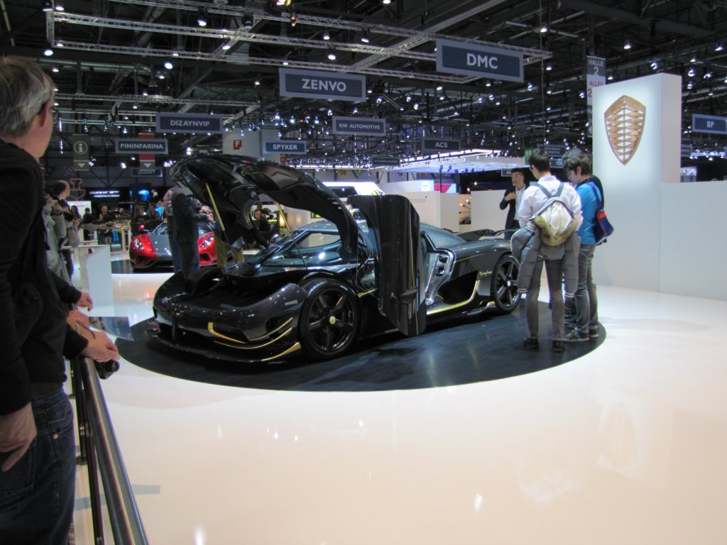 koenigseggagerarsgryphon21.jpg