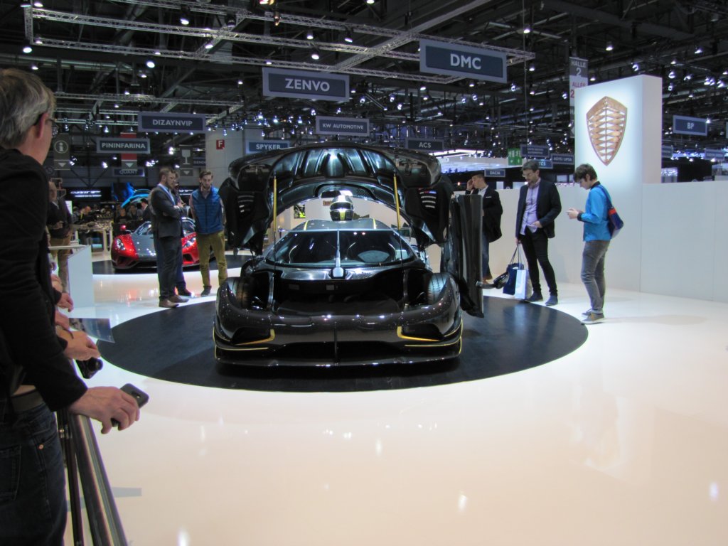 koenigseggagerarsgryphon24.jpg