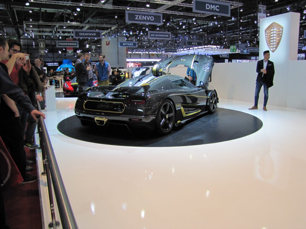 koenigseggagerarsgryphon40.jpg