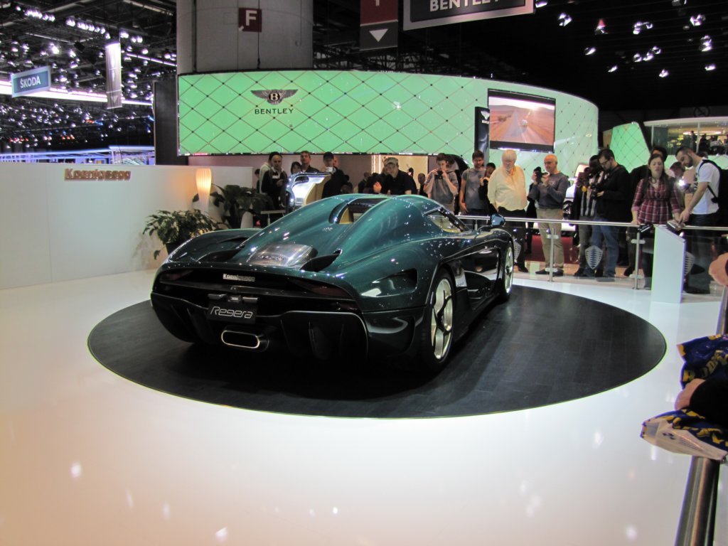 koenigseggregera37.jpg
