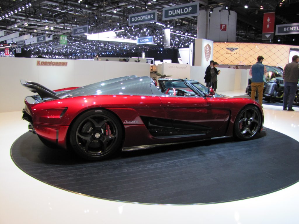 koenigseggregera70.jpg