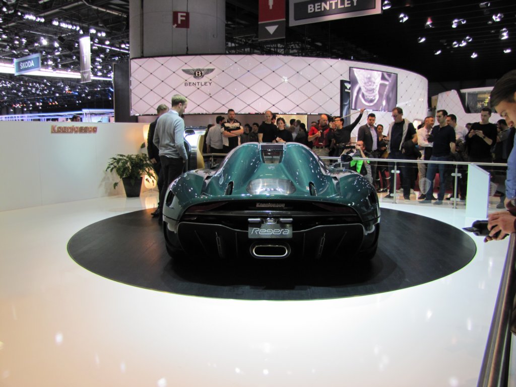 koenigseggregera85.jpg