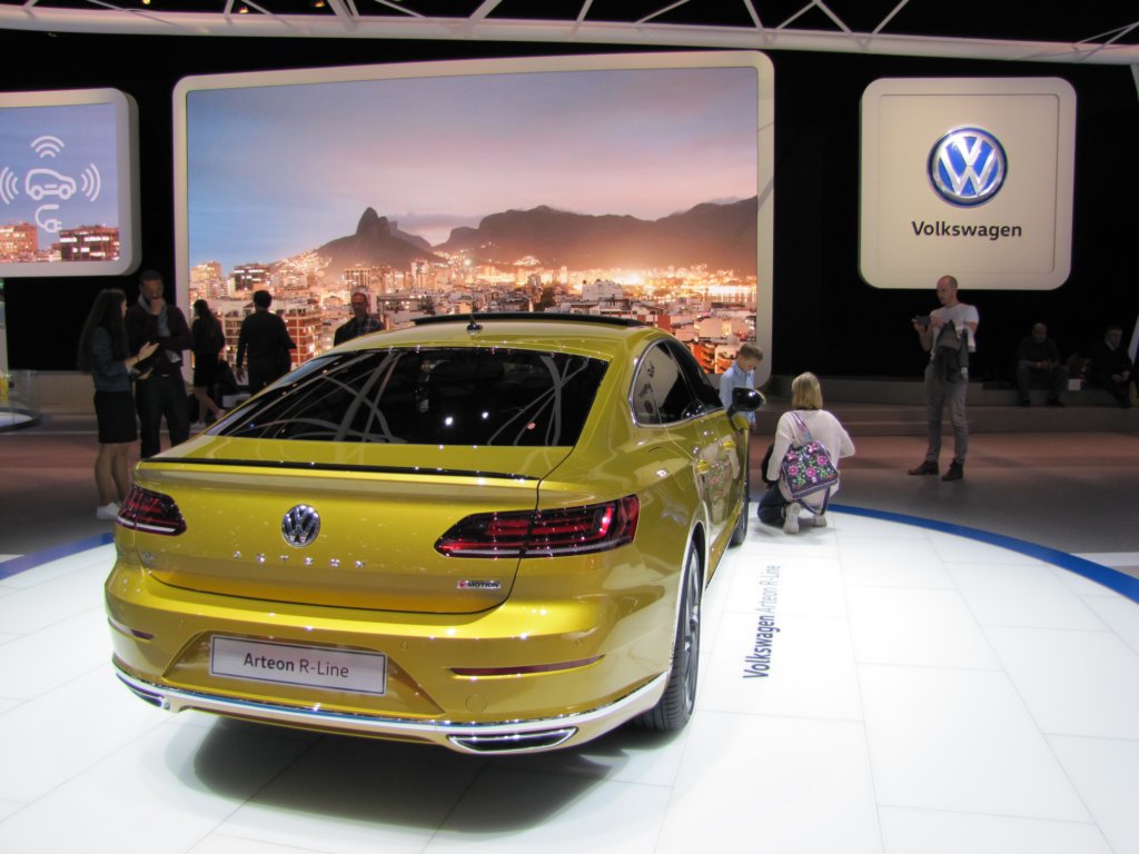 volkswagenarteon17.jpg