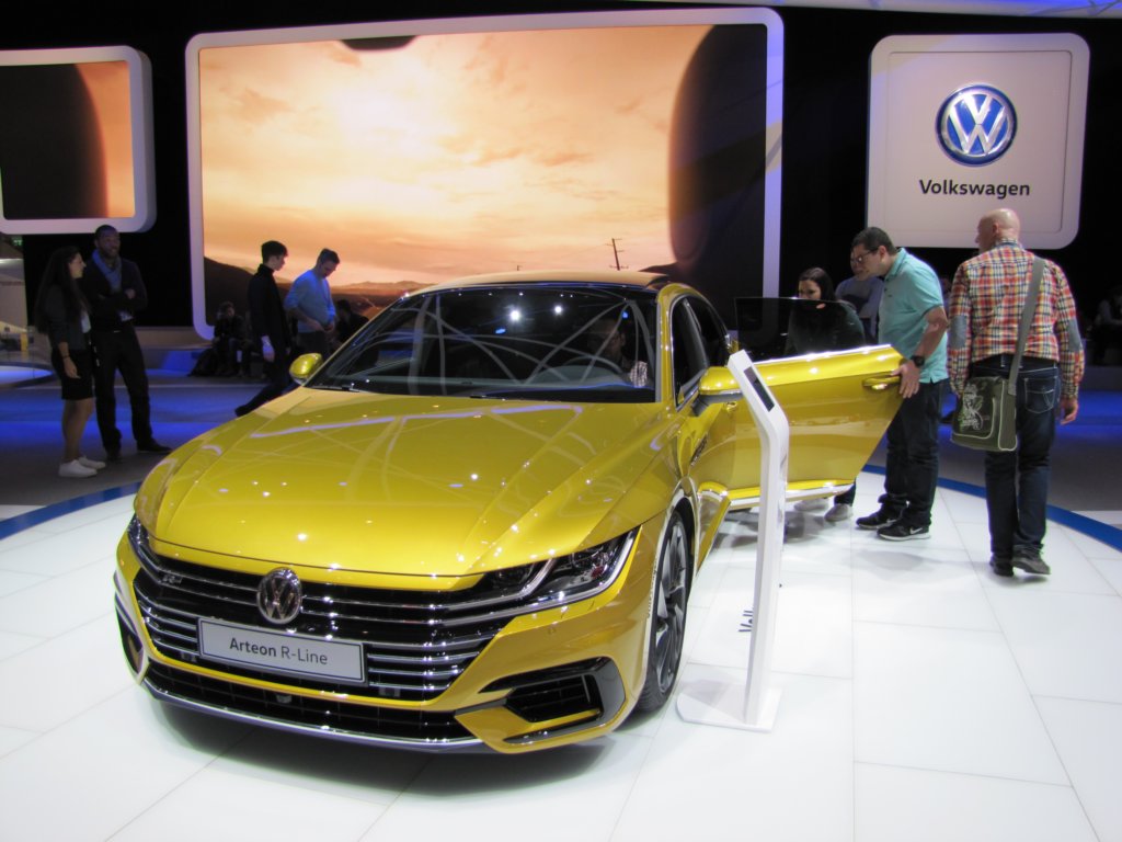volkswagenarteon34.jpg