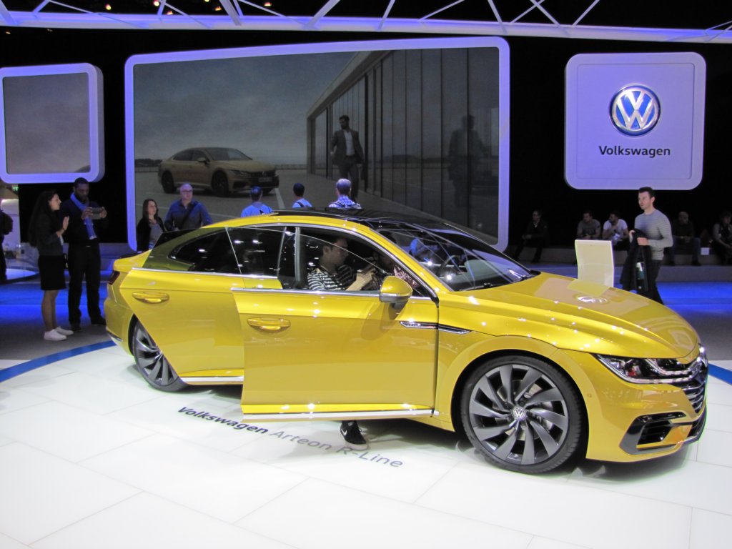 volkswagenarteon36.jpg