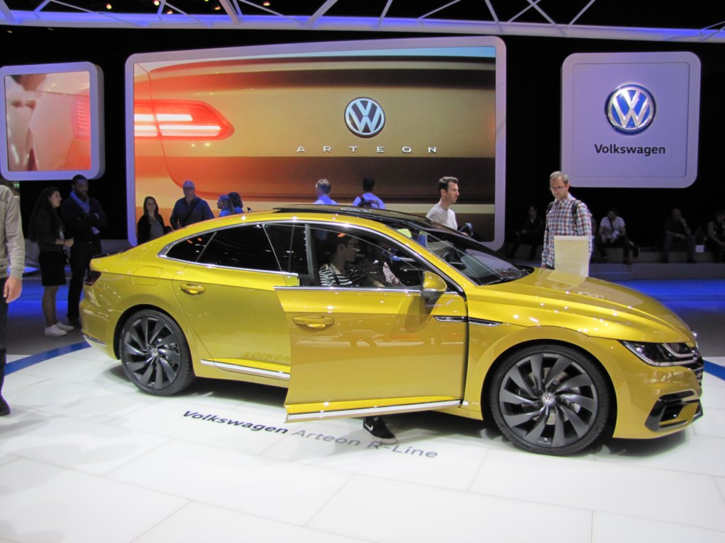 volkswagenarteon37.jpg
