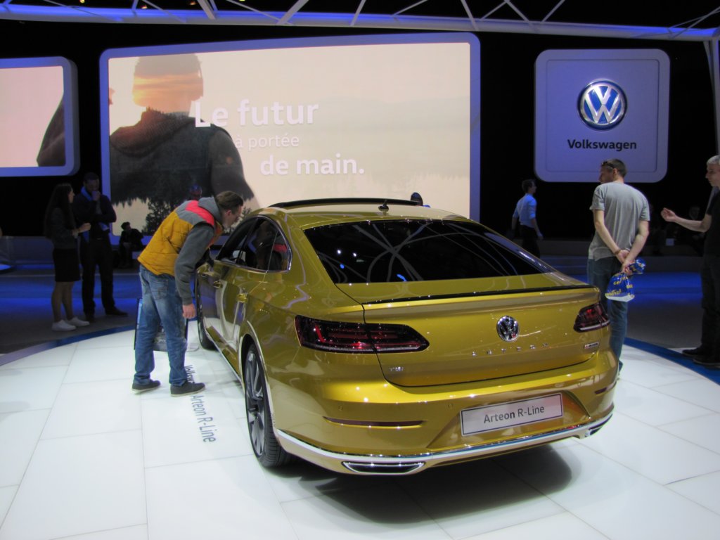 volkswagenarteon47.jpg
