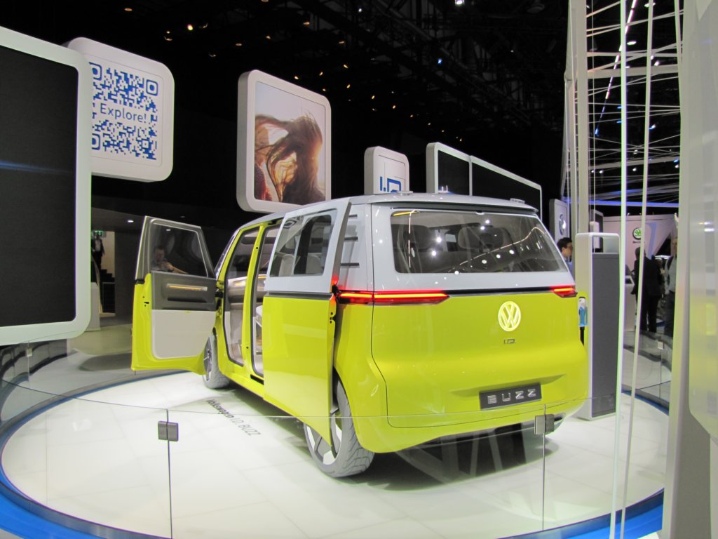 volkswagenidbuzz30.jpg