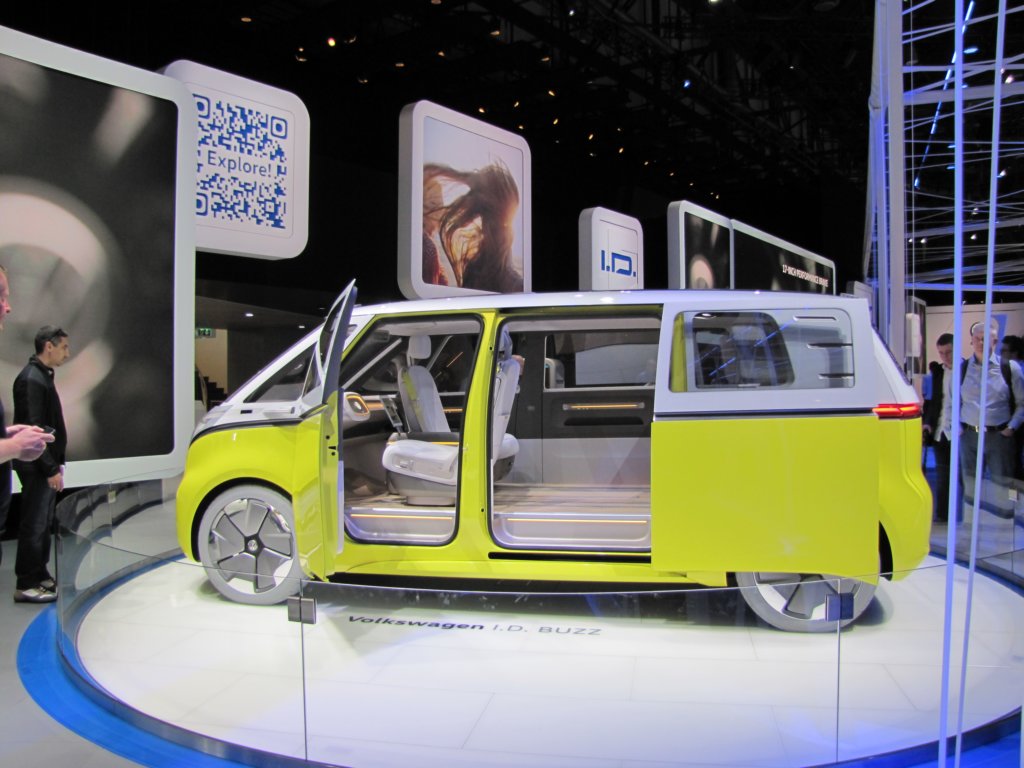 volkswagenidbuzz71.jpg